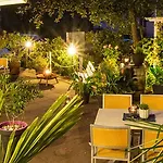 & Restaurant Am Bodden מלון פוטבוס