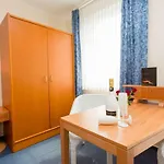 מלון & Restaurant Am Bodden 3*