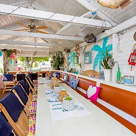 & Restaurant Am Bodden 호텔 푸트버스